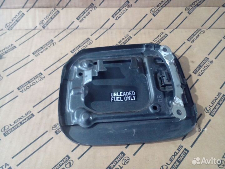 Лючок бензобака Toyota Corolla 120 седан