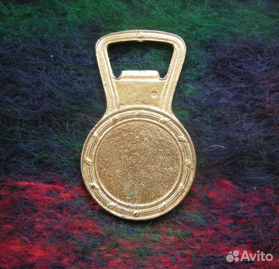 Открывалки бронзовая Наполеон и нога женская