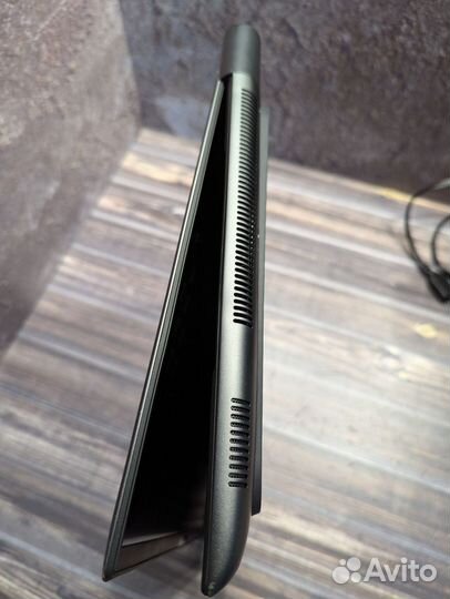 Alienware m16 R1, 7845hx, 4080, 16gb, 1tb, скол