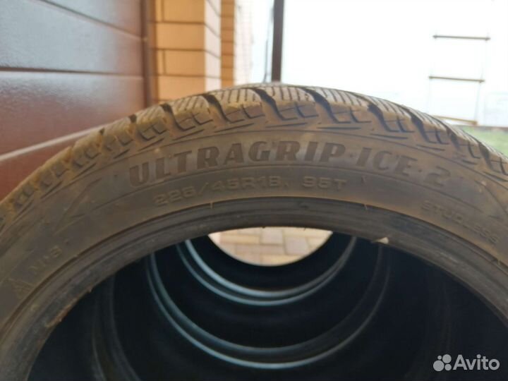 Goodyear UltraGrip Ice 2 225/45 R18 95