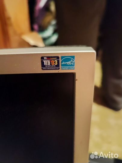 Монитор Samsung