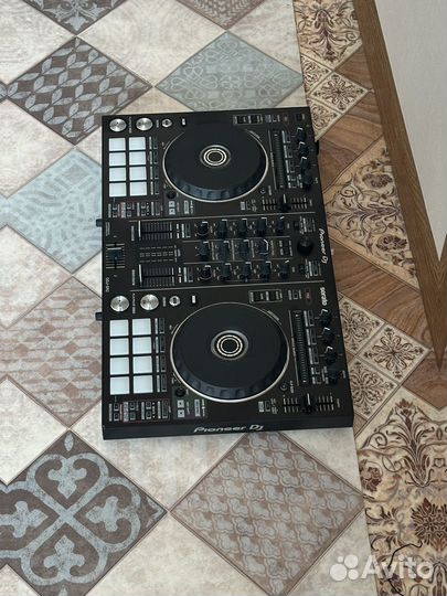DJ Kонтроллер Pioneer DDJ-SR2