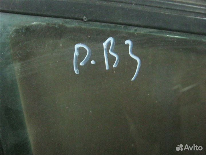 Стекло кузовное глухое левое Volkswagen Passat