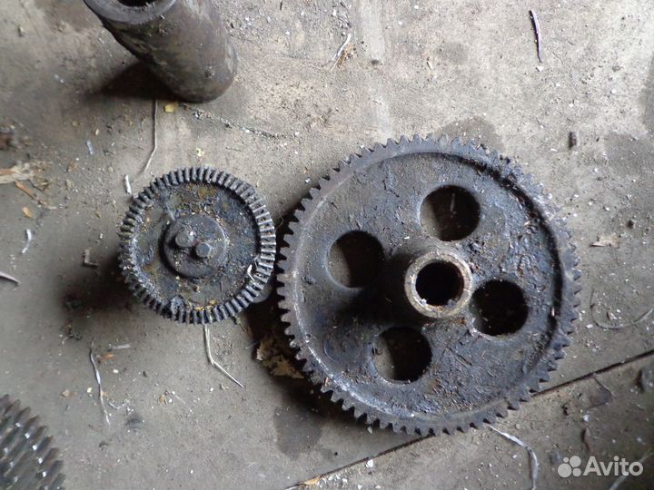 Шестерни на судовой двигатель 6 ч 18/22