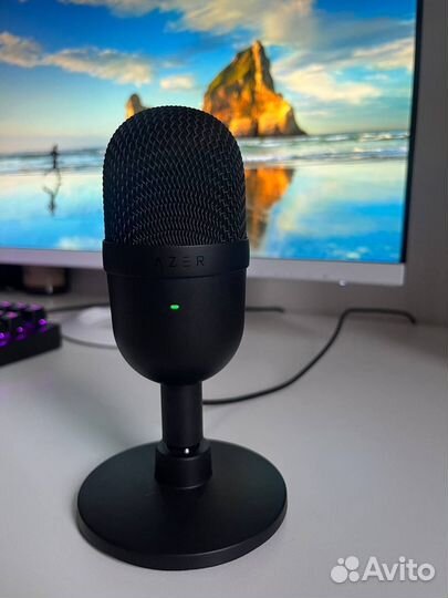 Микрофон Razer Seiren