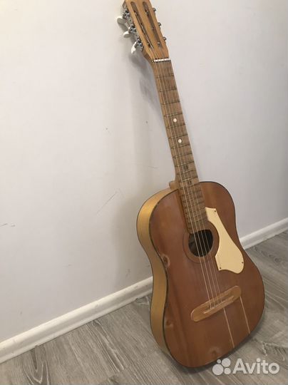 Реставрированные гитары