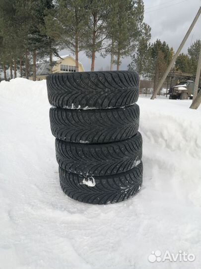 Sava Eskimo Stud 205/60 R16 96