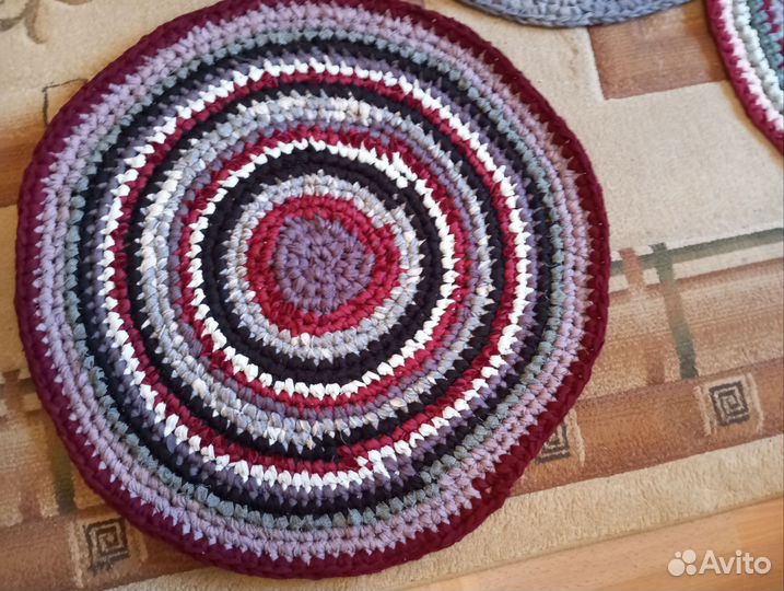 Коврик ручной работы