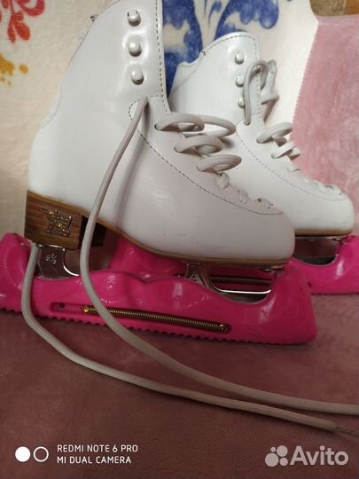 Фигурные коньки risport Lux