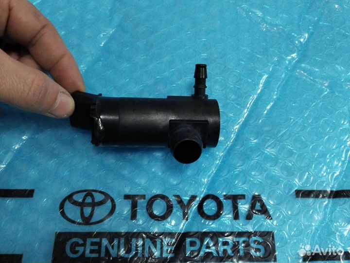 Моторчик омывателя фар Camry Оригинал 2011-2023