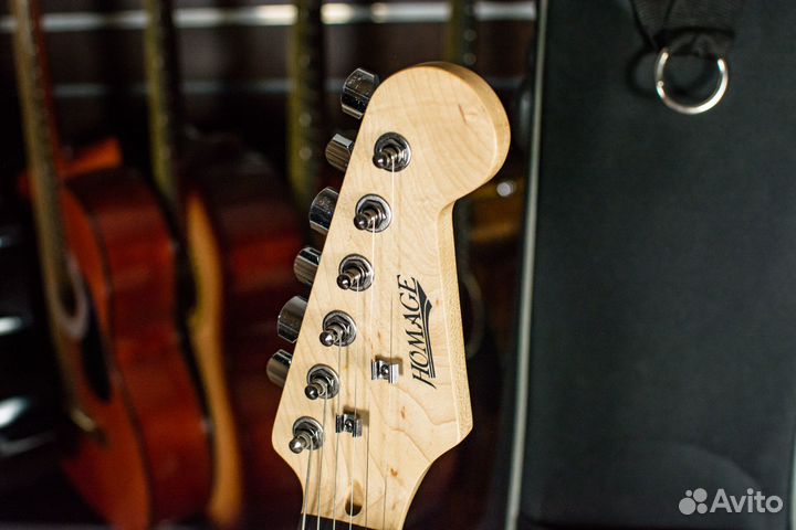 Электроакустическая гитара + аксесуары