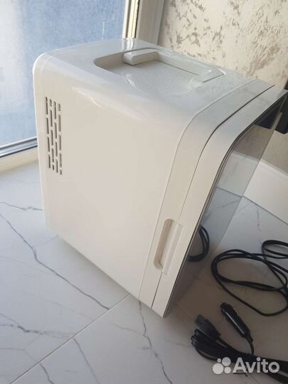 Косметический холодильник