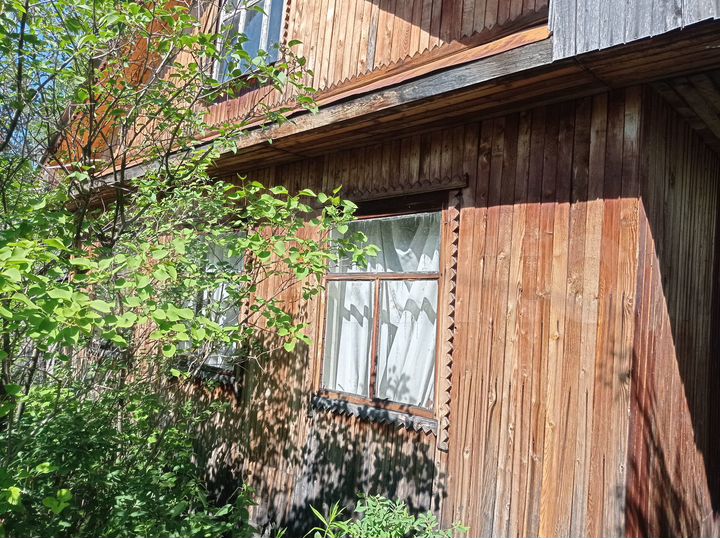 Дом 35 м² на участке 8 сот.
