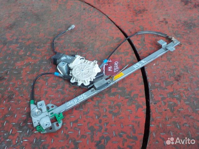 Стеклоподъемник правый Mercedes-Benz Axor Atego