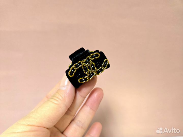 Крабик для волос Chanel чёрный бархатный