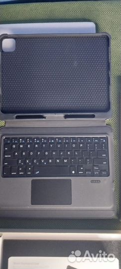 Чехол -клавиатура Eacam для iPad pro 11