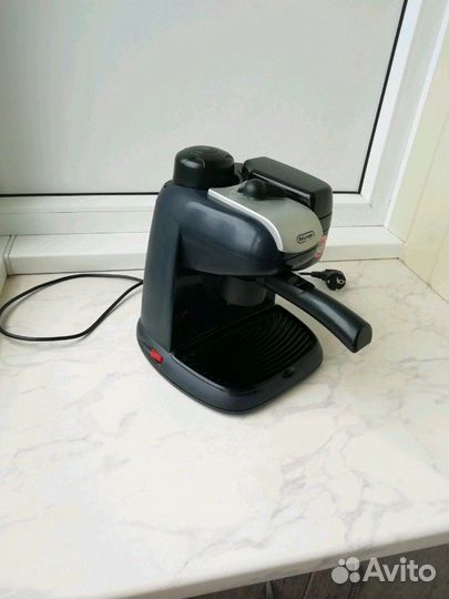 Кофеварка DeLonghi EC9