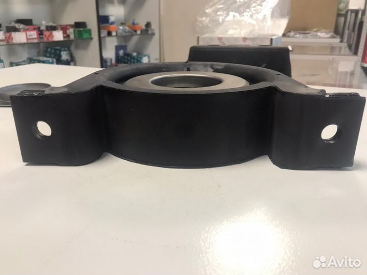 Подшипник подвесной Ивеко Стралис d70мм