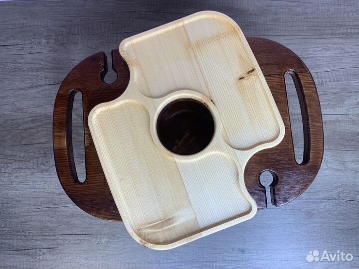 Винный столик с менажницей