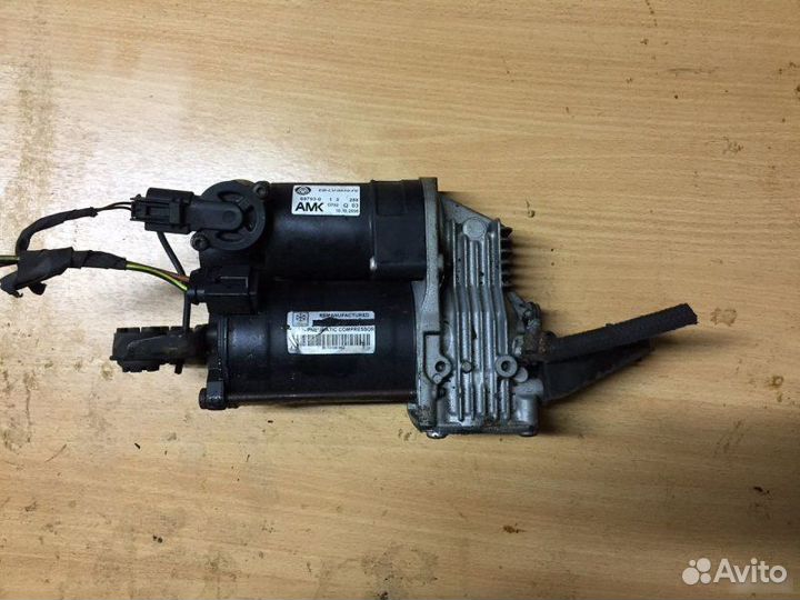 Компрессор пневмоподвески Bmw E61