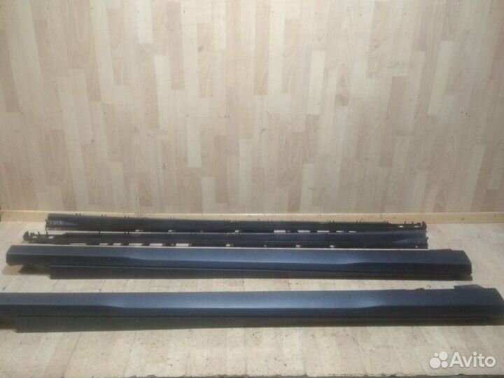 Накладка порога правая Mercedes Benz W292