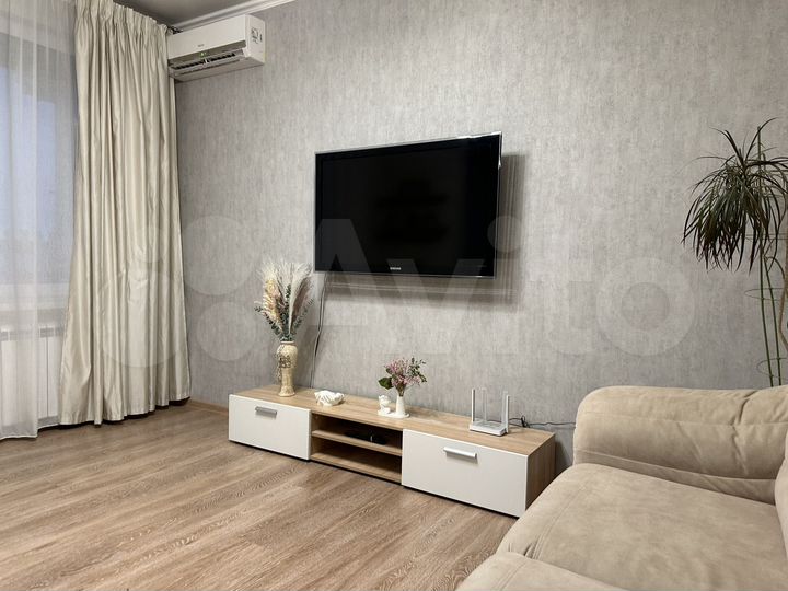 2-к. квартира, 90 м², 14/14 эт.