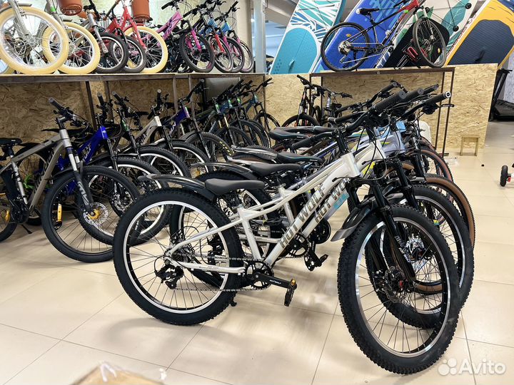 Велосипед с алюминиевой рамой