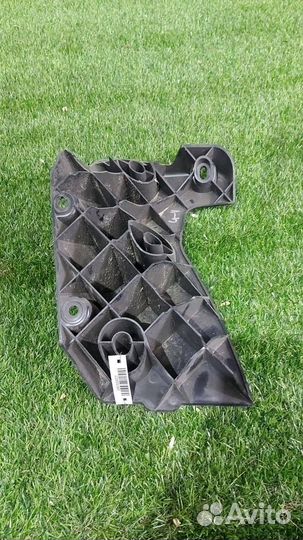 Опорная площадка для ноги Tesla Model S 2015