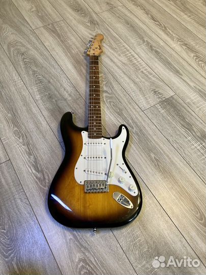Продам fender squier bullet Stratocaster