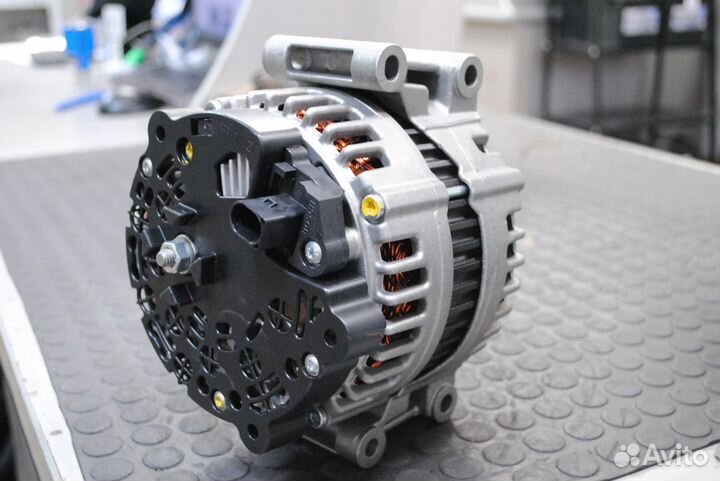 Генератор Audi A6 2.8 FSi, 3.0 TFSi, 3.2 FSi 180А