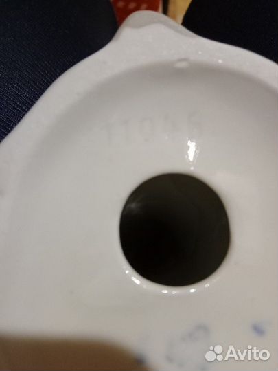 Статуэтка фарфор Девушка с куклой германия