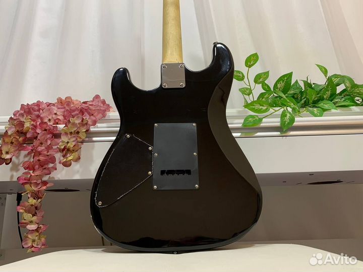 Электрогитара Stratocaster HSS Черная