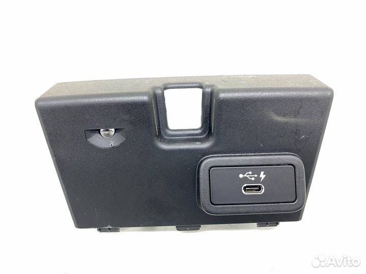 Разъем AUX / USB BMW 3 G20 2021 8711939