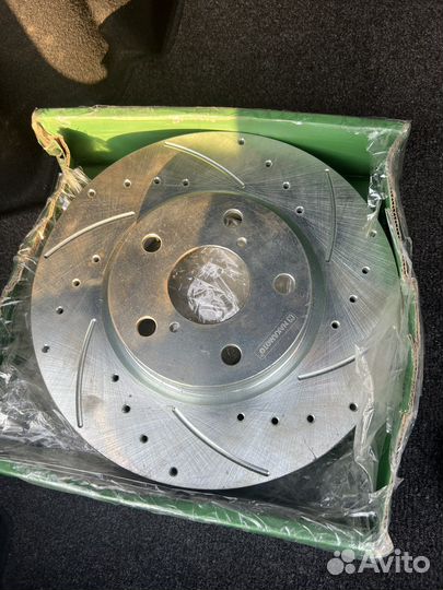 Тормозные диски lexus is,с колодками