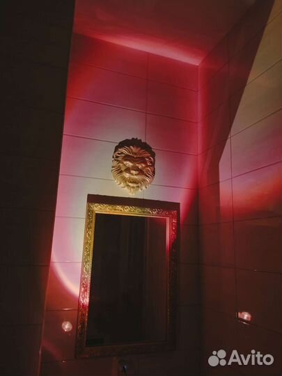 Гипсовый барельеф лев