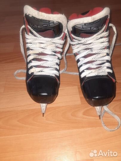 Хоккейные вратарские коньки bauer