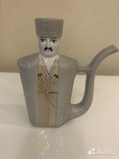 Фарфоровый штоф