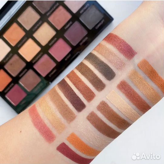 Тени Revolution Pro Regeneration Palette Mirage