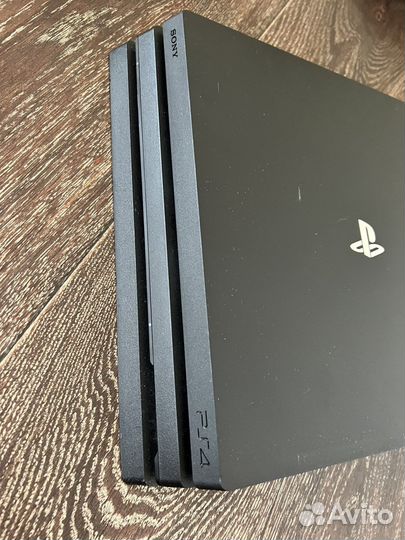 Sony PS4 pro 1tb + игры