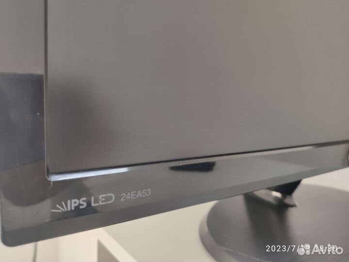 IPS монитор LG 24ea53t
