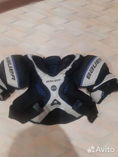 Нагрудник хоккейный bauer jr