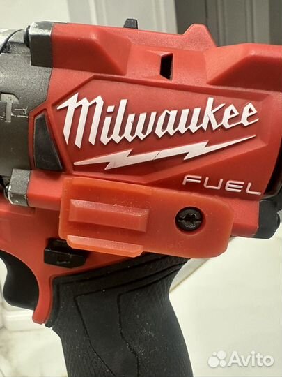 Битодерщатель магнитный milwaukee m12