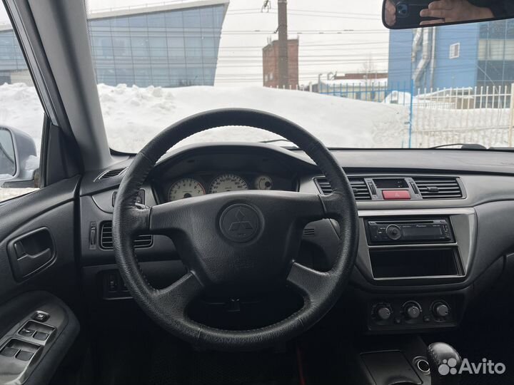 Mitsubishi Lancer 1.6 МТ, 2005, 213 000 км