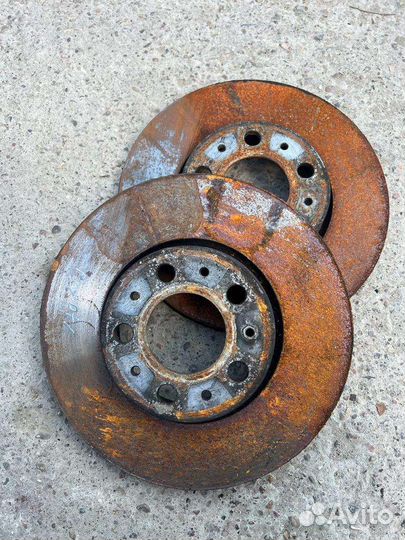 Суппорт передний volvo v70 s60 s80