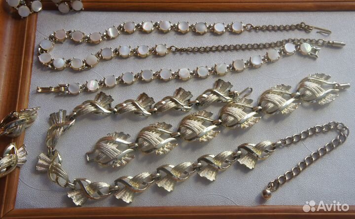 Винтажные комплекты от Coro Lisner из США