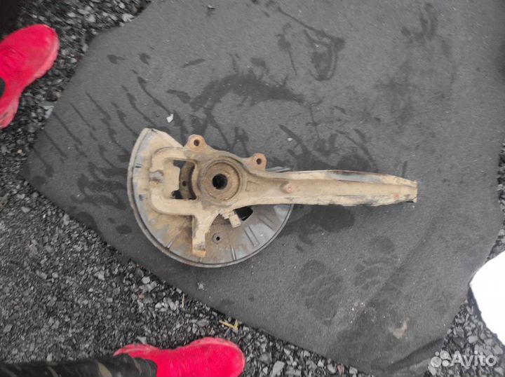 Кулак поворотный правый touareg q7 туарег