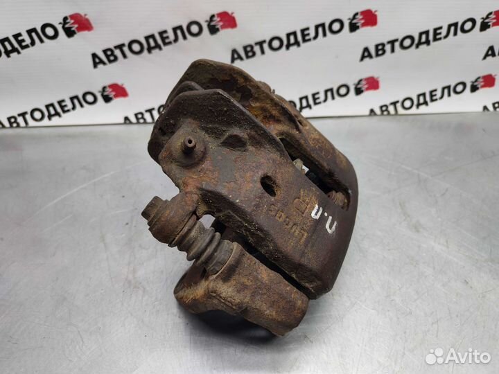 Суппорт передний Volvo S40 (VS16) 1997 г.в