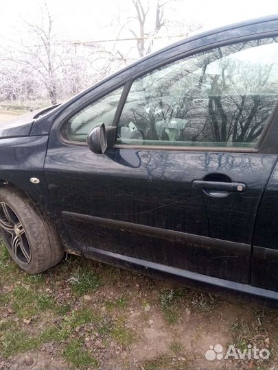 Дверь левая передняя, Peugeot 307