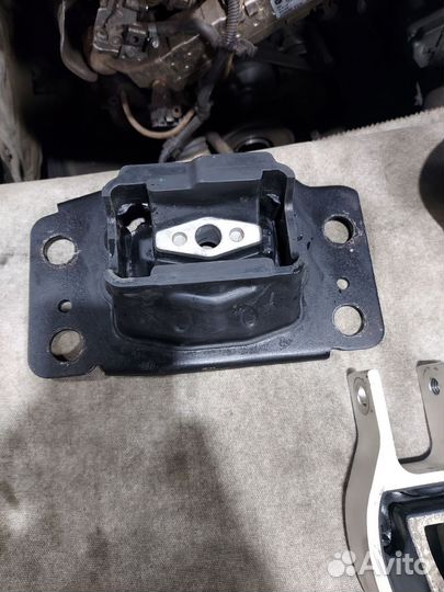 Опоры двигателя форд мондео 3 4 2.0 МКПП