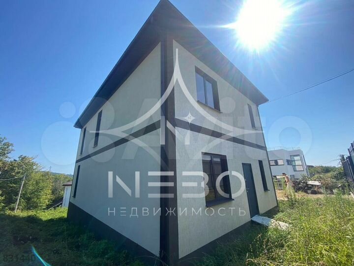 Дом 230 м² на участке 6,5 сот.